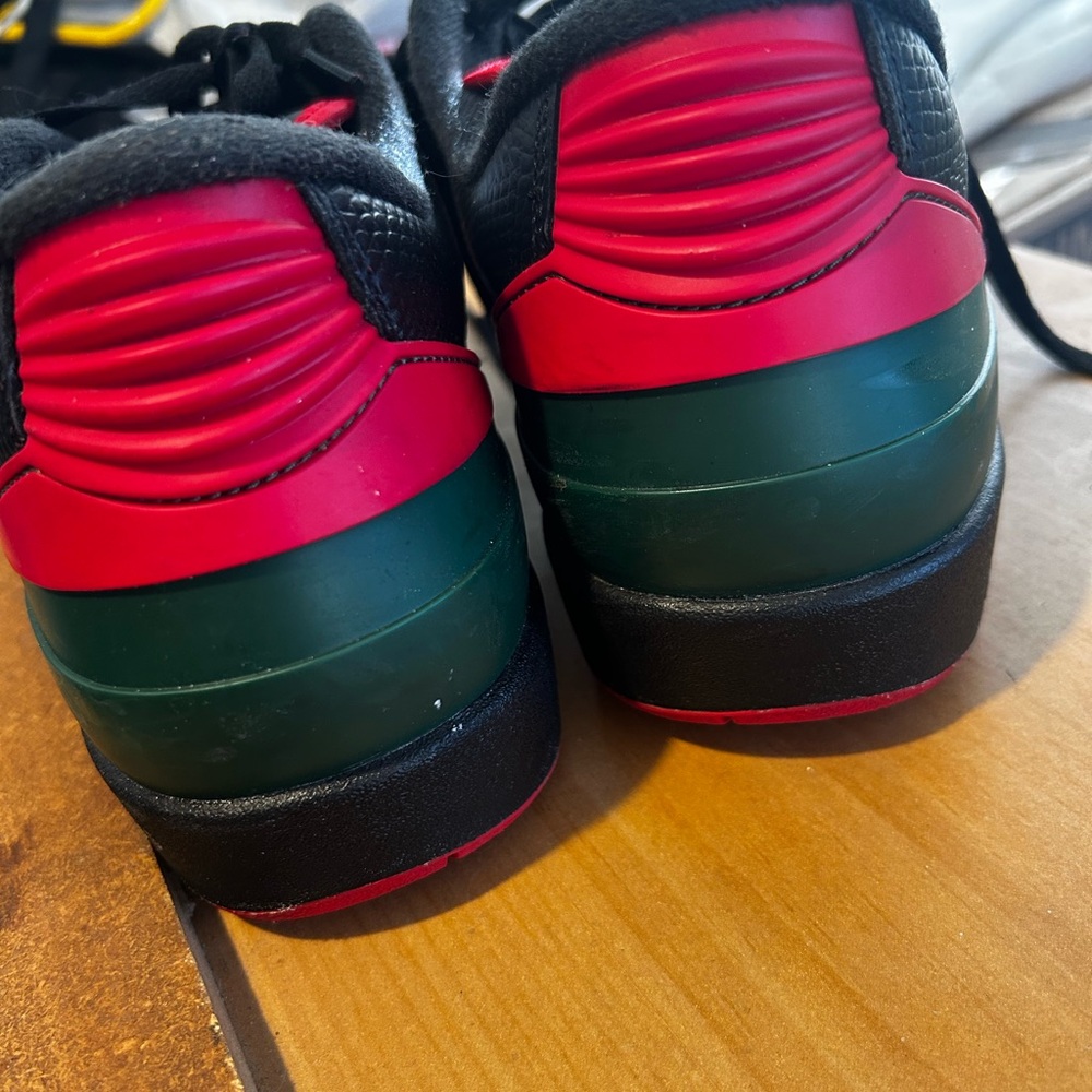 Jordan Black and Red Sneakers Classic Design - Picture 3 of 5